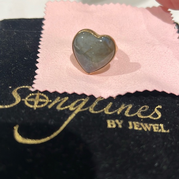 NWT - By Jewel - LABRADORITE HEART RING - Picture 3 of 5